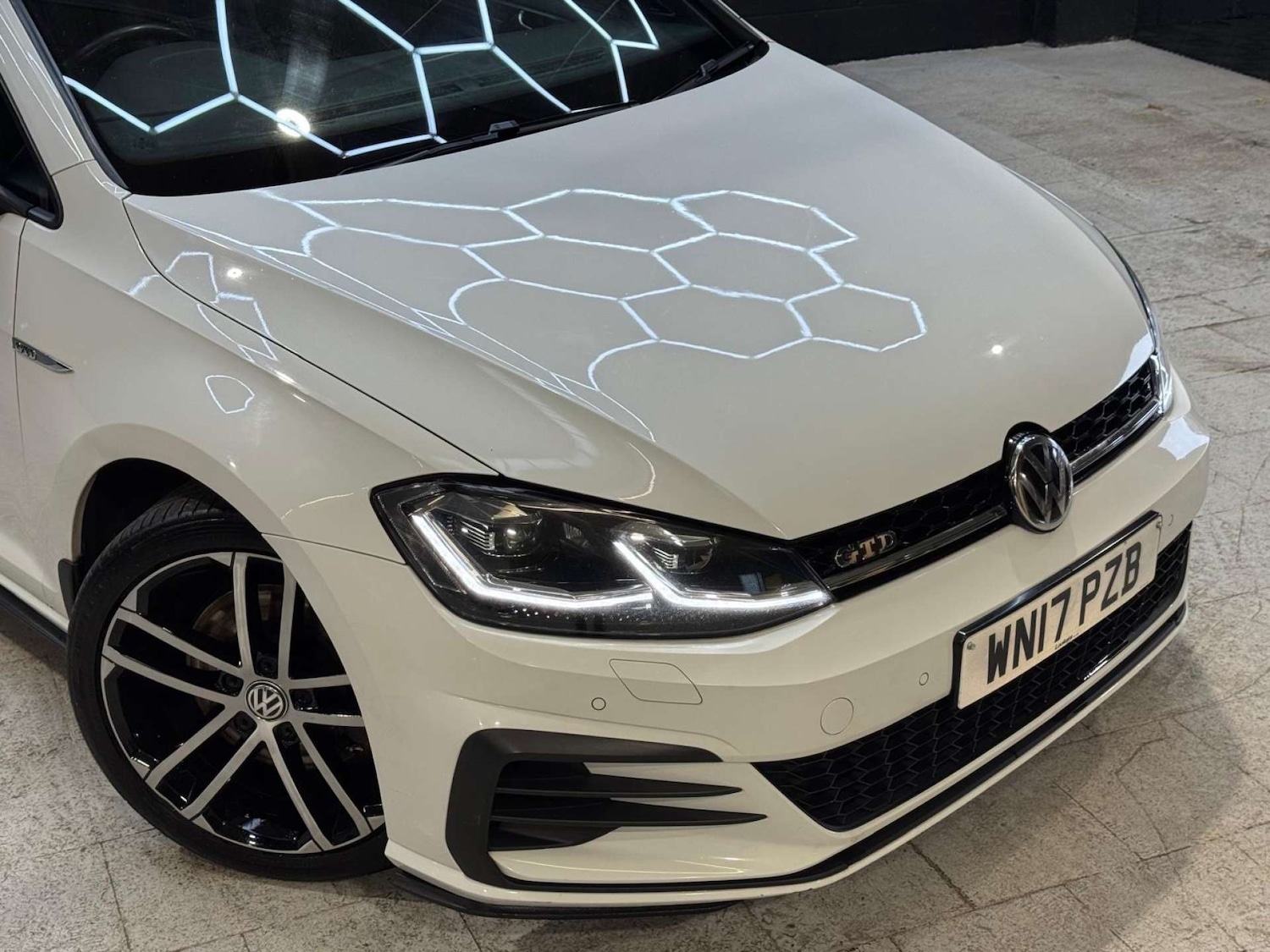 Used Volkswagen Golf 2017 for sale - 76483227: Photo 22