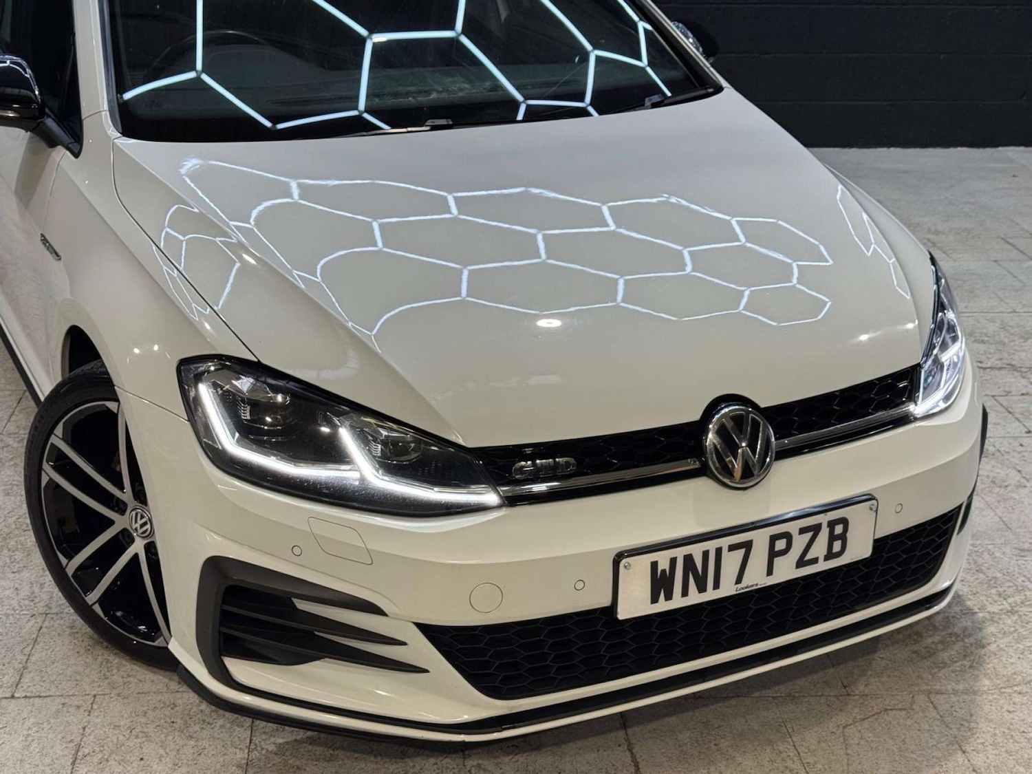 Used Volkswagen Golf 2017 for sale - 76483227: Photo 23