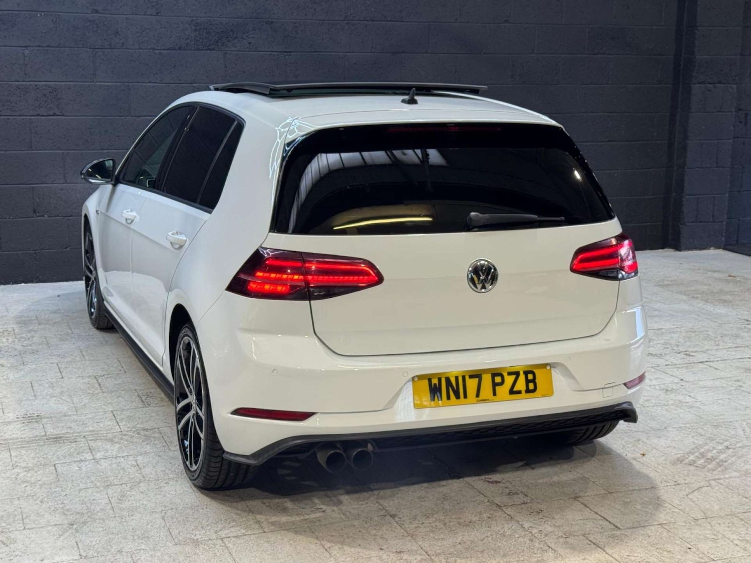 Used Volkswagen Golf 2017 for sale - 76483227: Photo 30