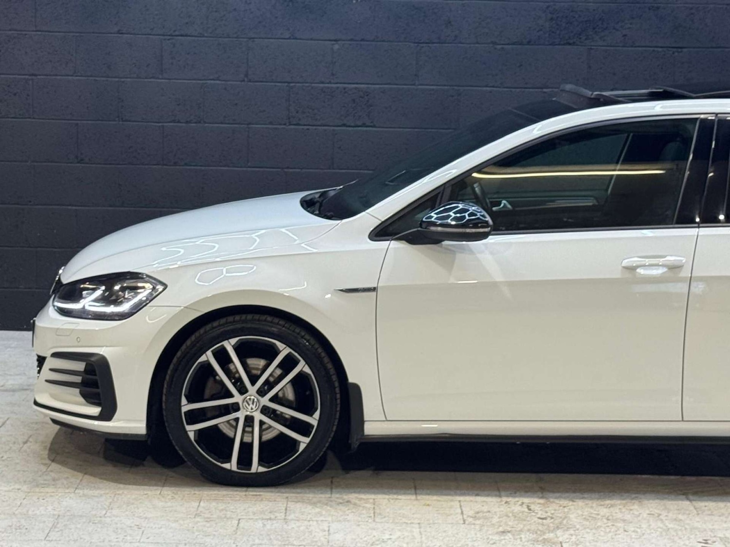 Used Volkswagen Golf 2017 for sale - 76483227: Photo 36