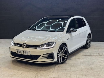 Used Volkswagen Golf 2017 for sale - 76483227: Photo