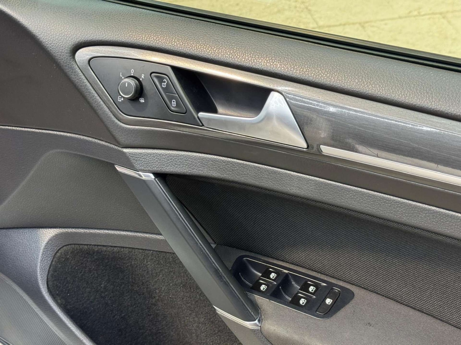 Used Volkswagen Golf 2017 for sale - 76483227: Photo 51