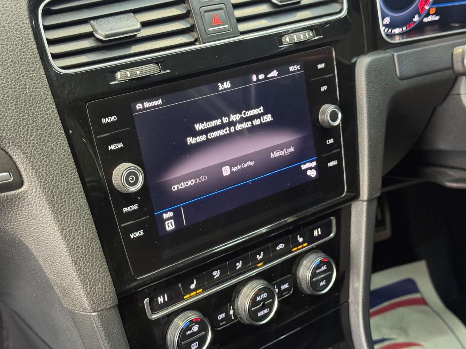 Used Volkswagen Golf 2017 for sale - 76483227: Photo 68