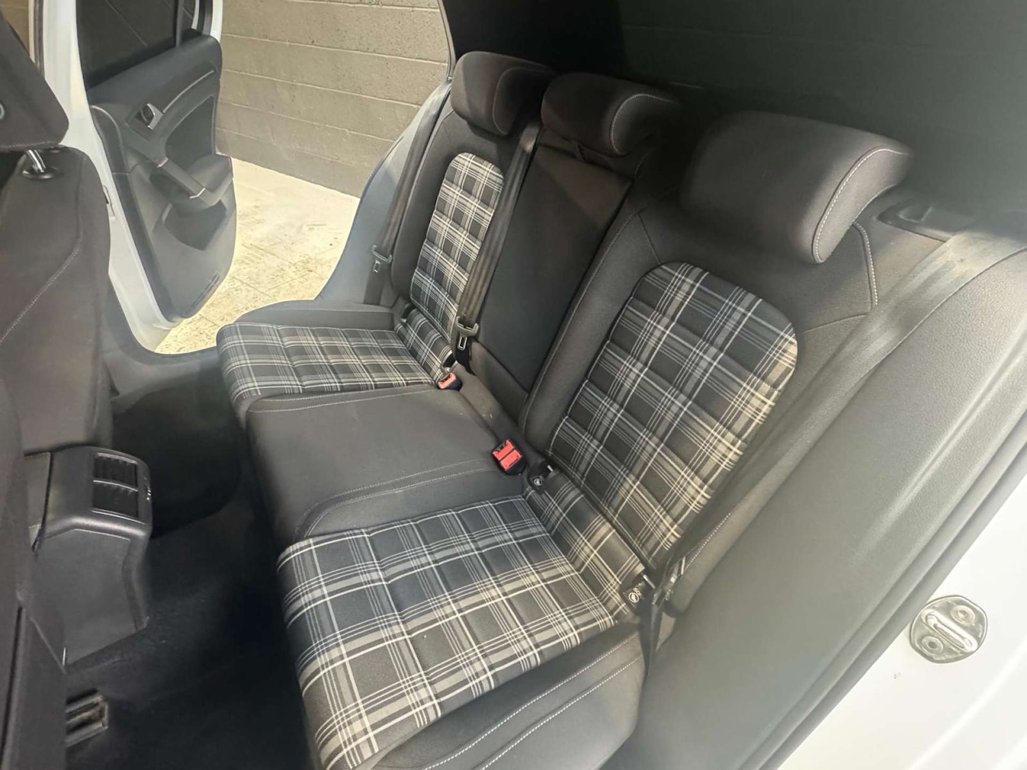 Used Volkswagen Golf 2017 for sale - 76483227: Photo 73