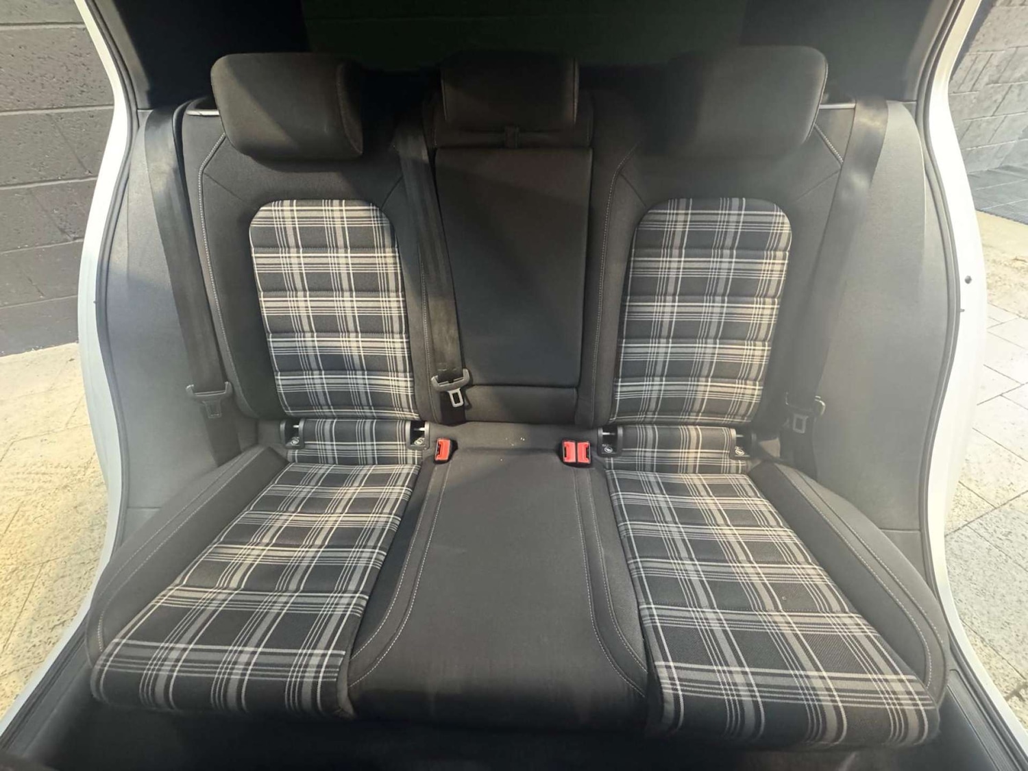 Used Volkswagen Golf 2017 for sale - 76483227: Photo 75