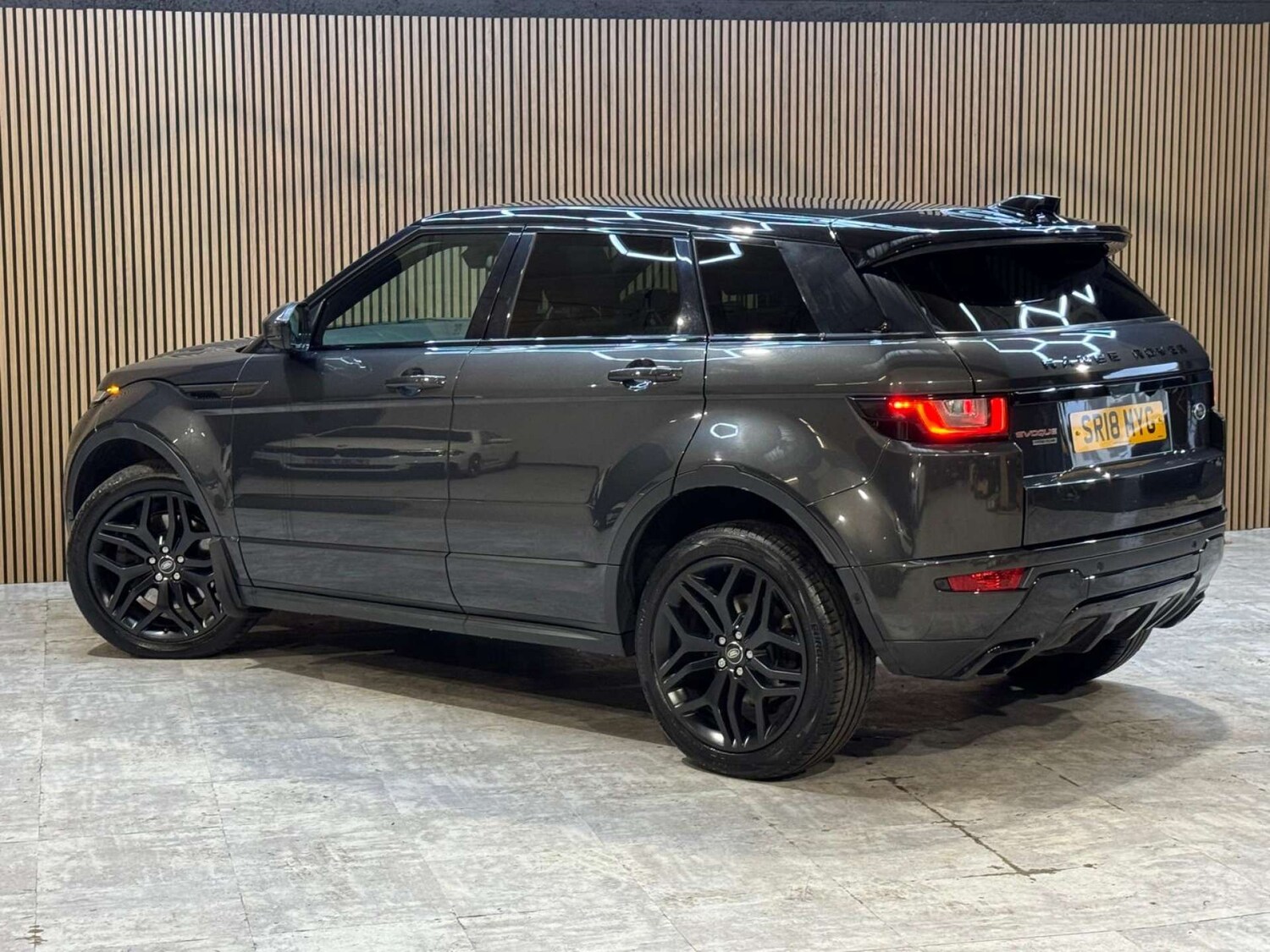 Used Land Rover Range Rover Evoque 2018 for sale - 78091298: Photo 27