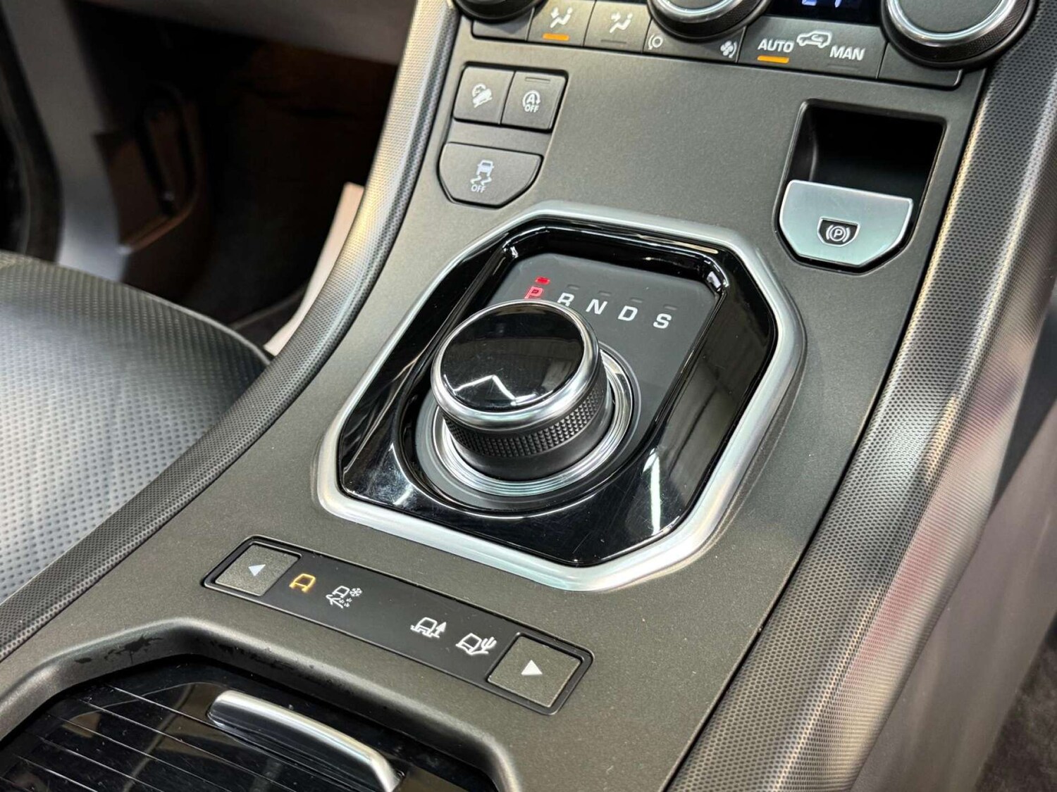 Used Land Rover Range Rover Evoque 2018 for sale - 78091298: Photo 53