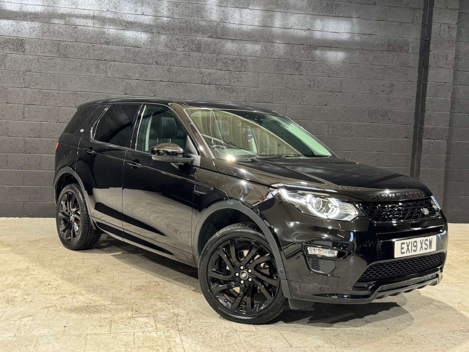 Used Land Rover Discovery Sport 2019 for sale - 76065836: Photo 14