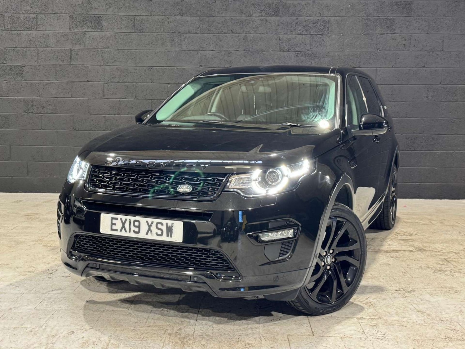 Used Land Rover Discovery Sport 2019 for sale - 76065836: Photo 21
