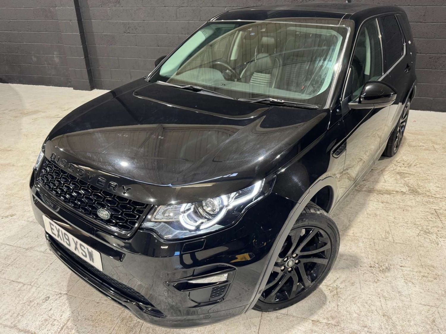 Used Land Rover Discovery Sport 2019 for sale - 76065836: Photo 33