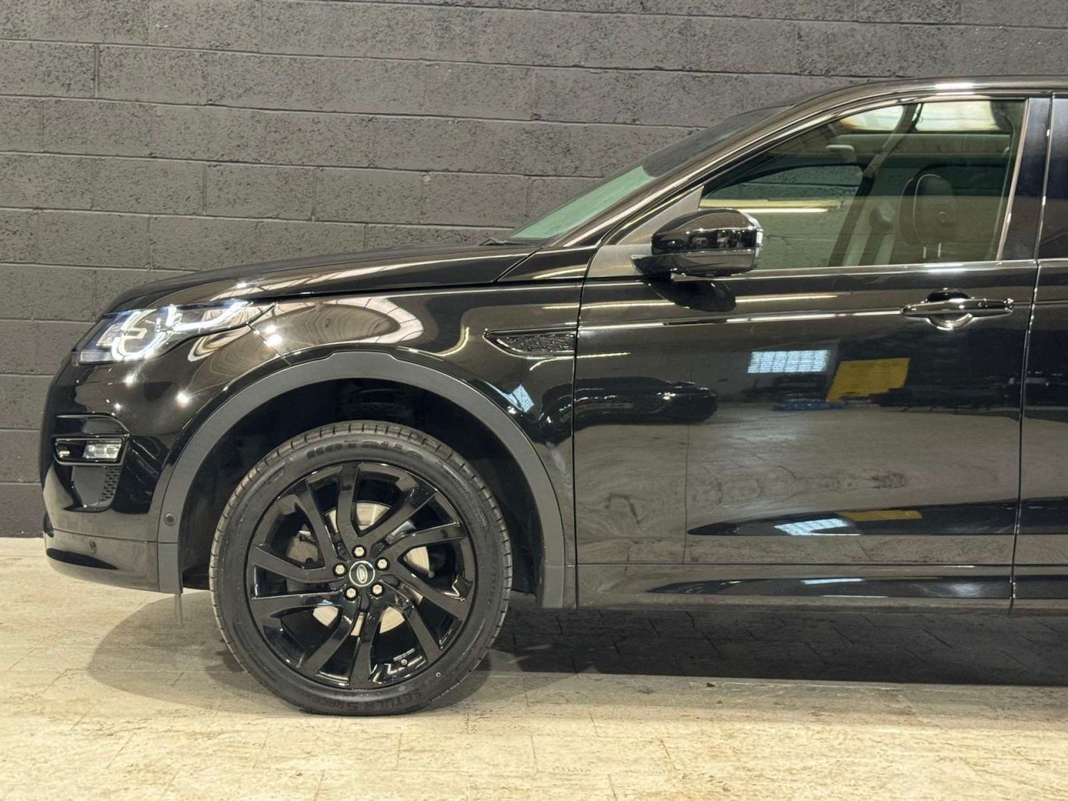 Used Land Rover Discovery Sport 2019 for sale - 76065836: Photo 35