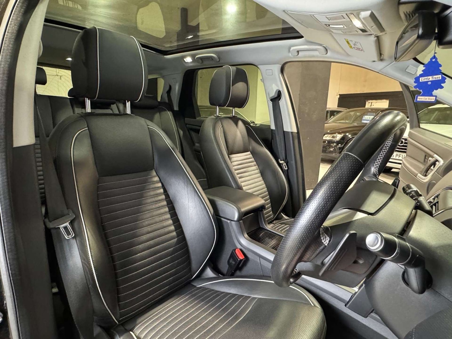 Used Land Rover Discovery Sport 2019 for sale - 76065836: Photo 54