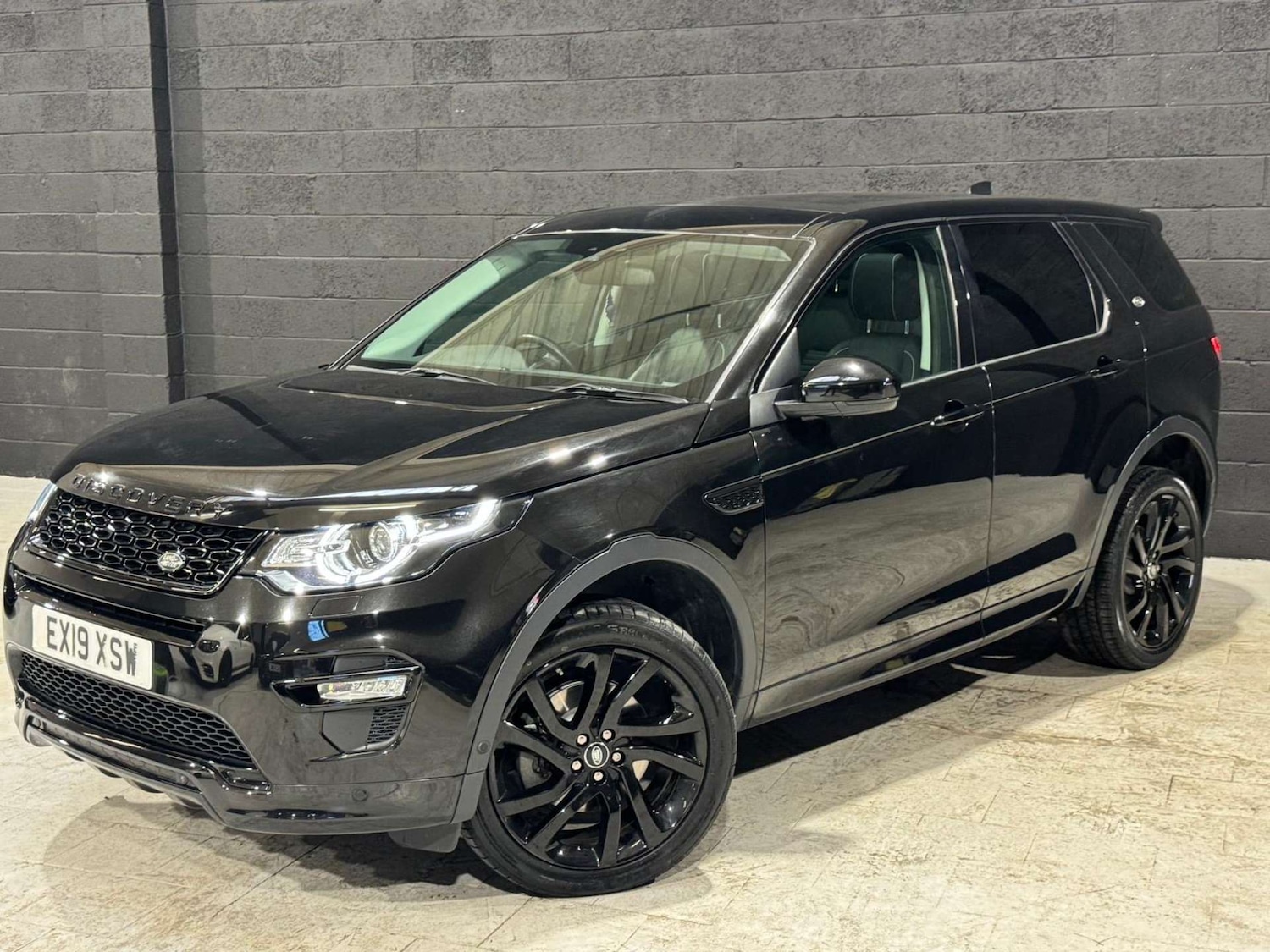 Used Land Rover Discovery Sport 2019 for sale - 76065836: Photo 6