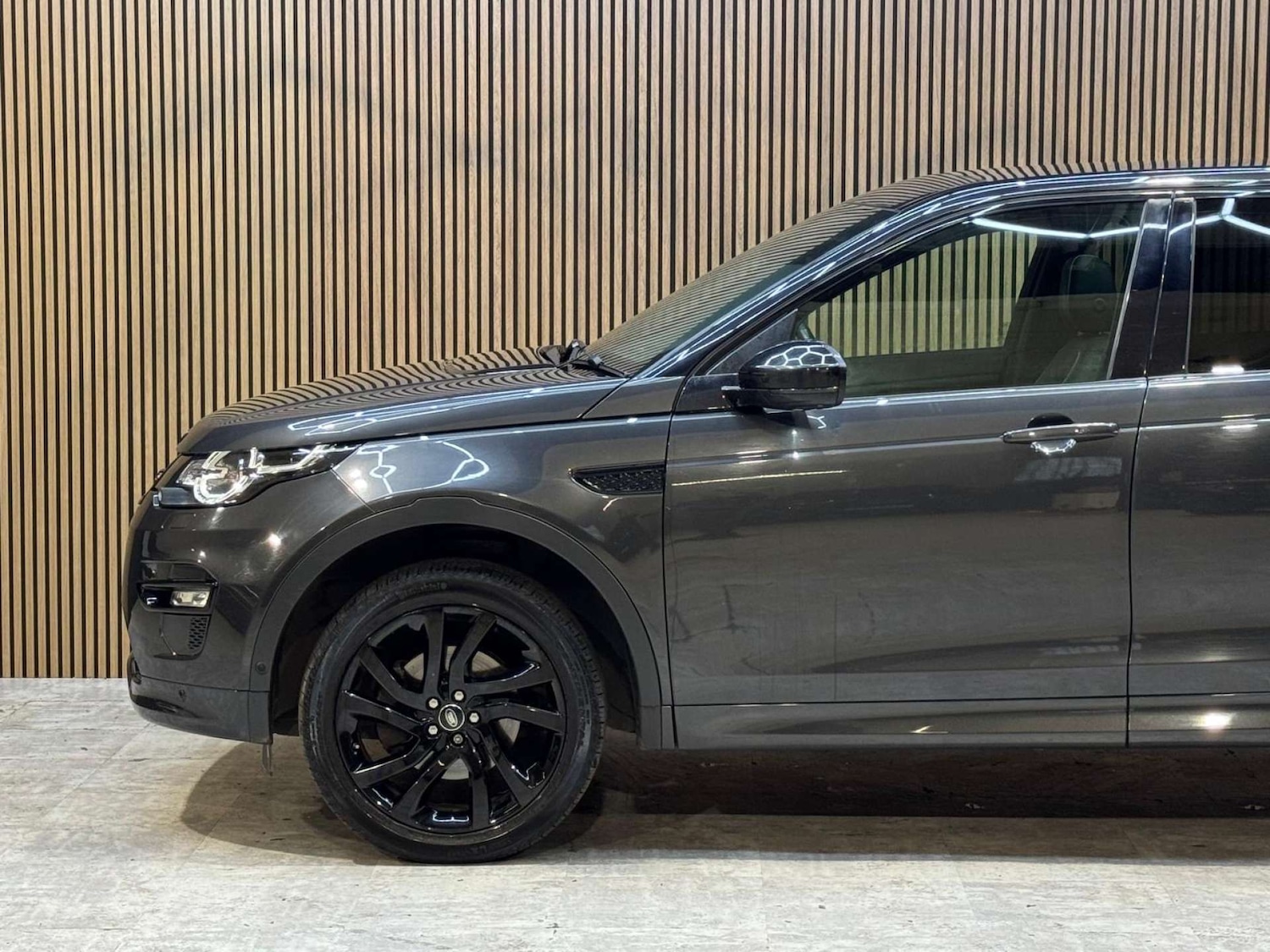 Used Land Rover Discovery Sport 2017 for sale - 77833271: Photo 15