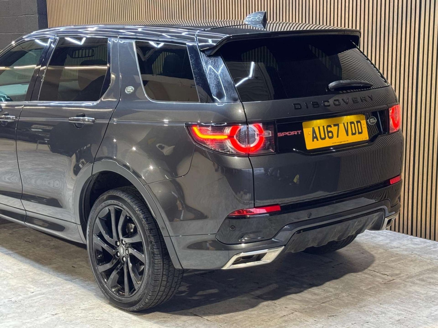 Used Land Rover Discovery Sport 2017 for sale - 77833271: Photo 32