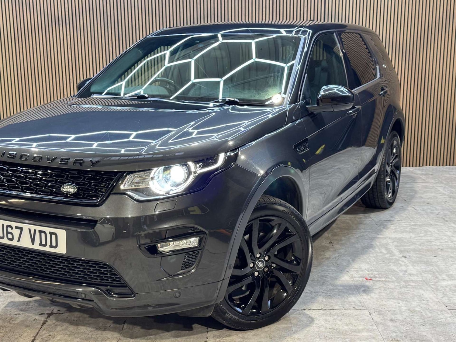 Used Land Rover Discovery Sport 2017 for sale - 77833271: Photo 38
