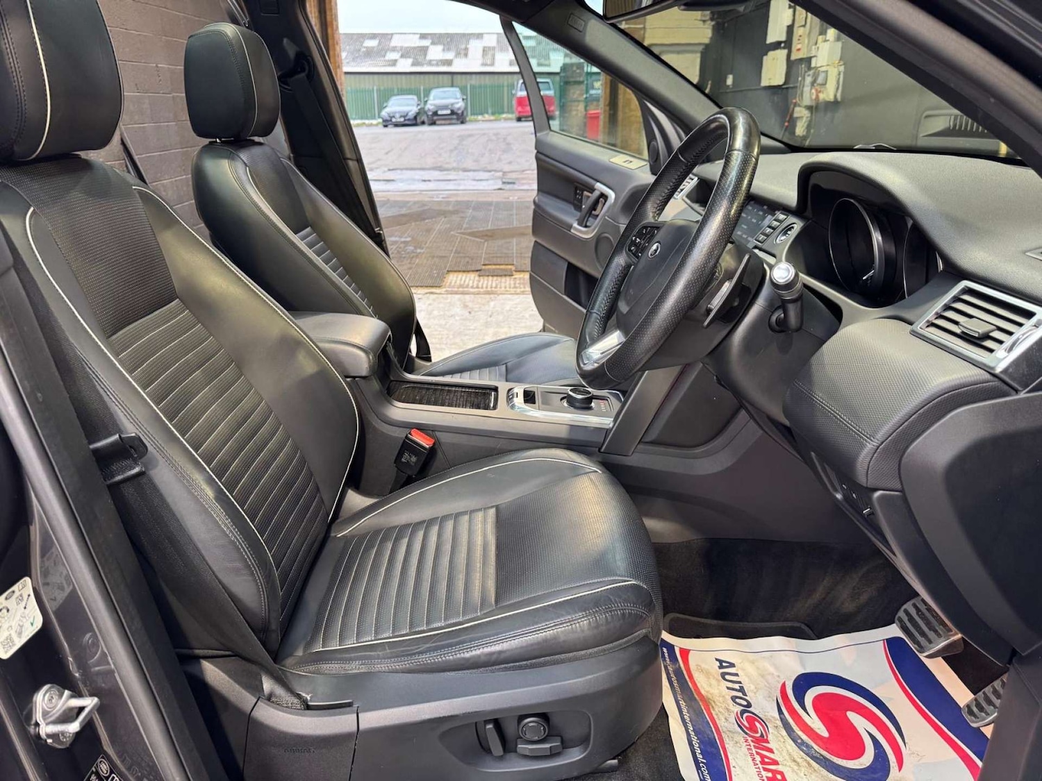 Used Land Rover Discovery Sport 2017 for sale - 77833271: Photo 40