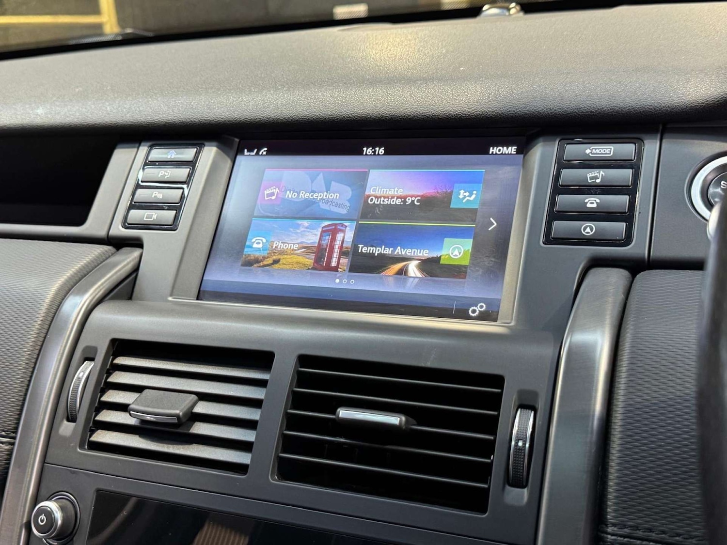 Used Land Rover Discovery Sport 2017 for sale - 77833271: Photo 49