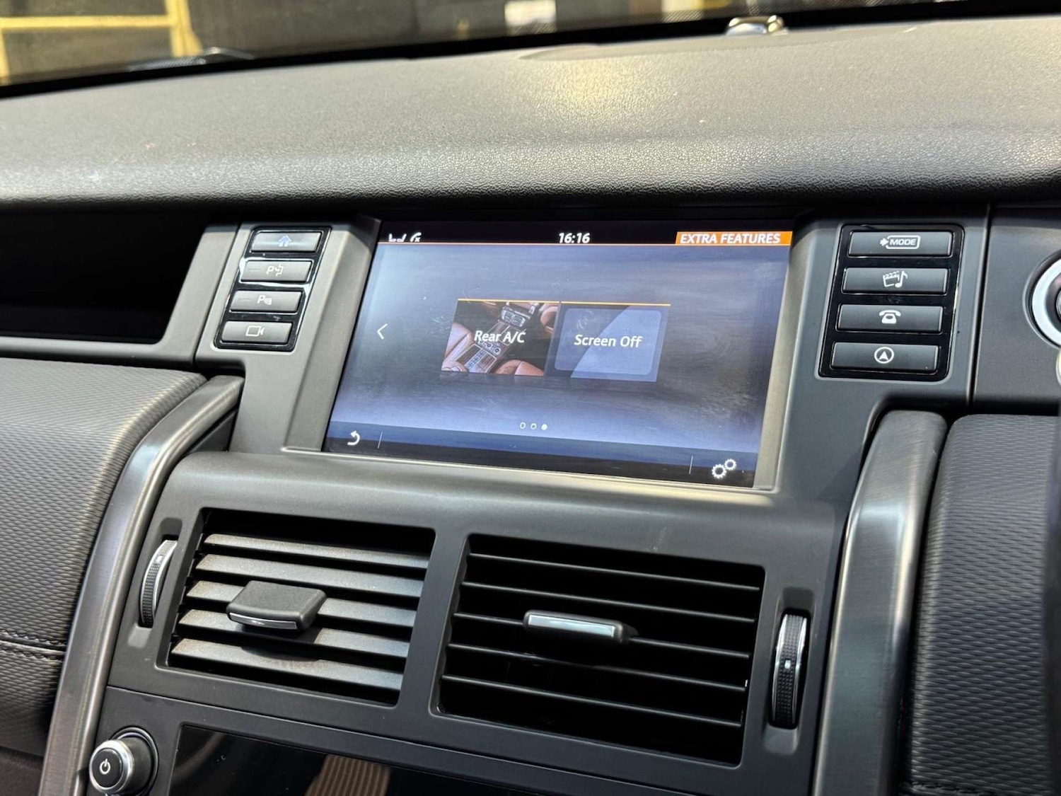 Used Land Rover Discovery Sport 2017 for sale - 77833271: Photo 51