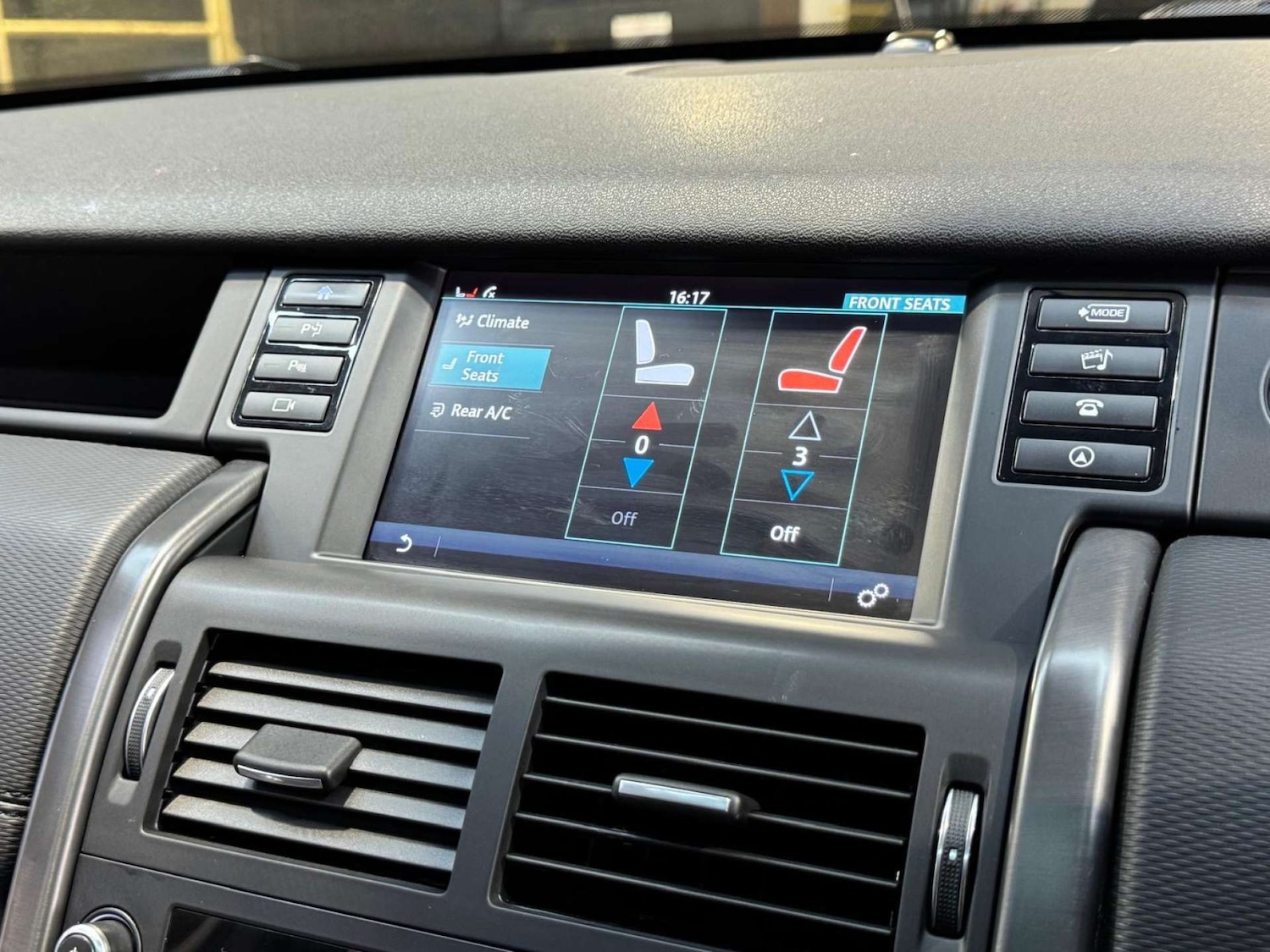 Used Land Rover Discovery Sport 2017 for sale - 77833271: Photo 56