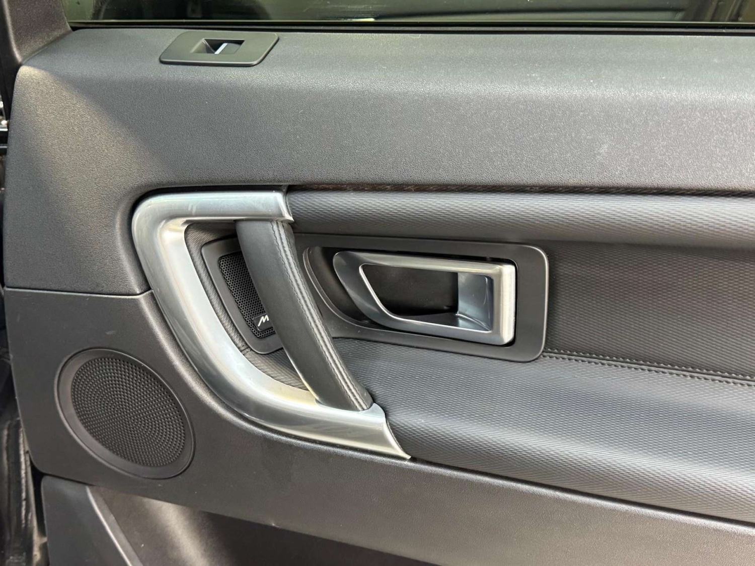 Used Land Rover Discovery Sport 2017 for sale - 77833271: Photo 60