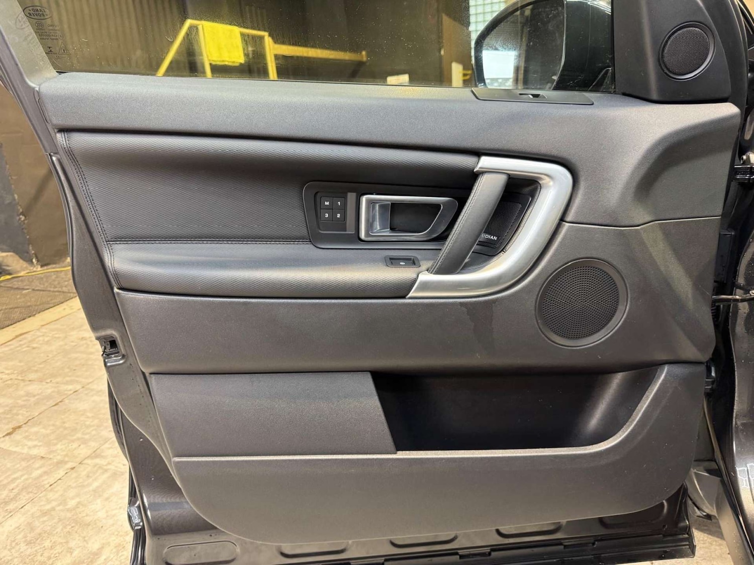 Used Land Rover Discovery Sport 2017 for sale - 77833271: Photo 74