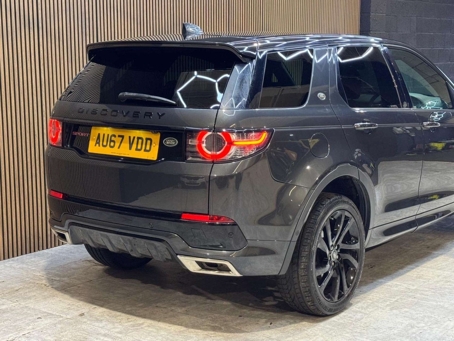 Used Land Rover Discovery Sport 2017 for sale - 77833271: Photo 8