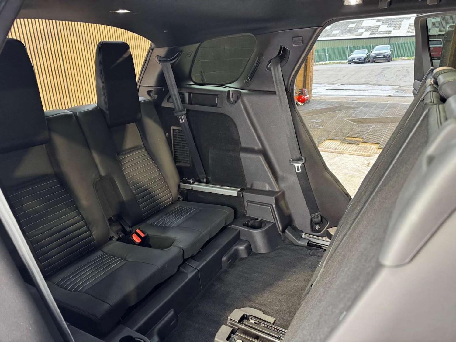 Used Land Rover Discovery Sport 2017 for sale - 77833271: Photo 83