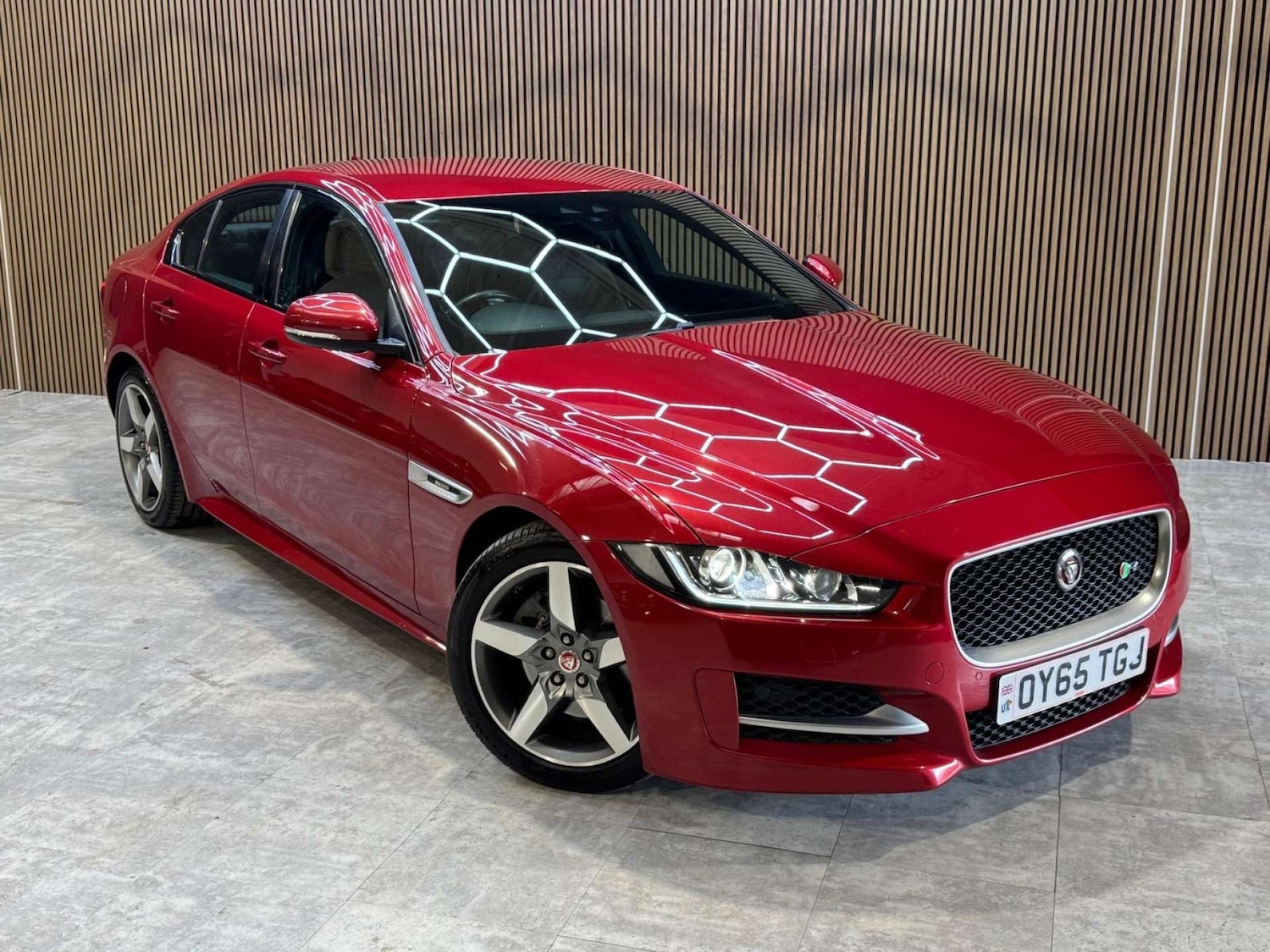 Used Jaguar XE 2015 for sale - 78172532: Photo 11
