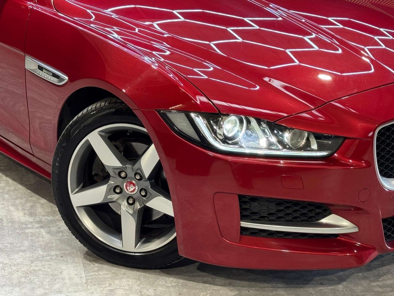 Used Jaguar XE 2015 for sale - 78172532: Photo 12