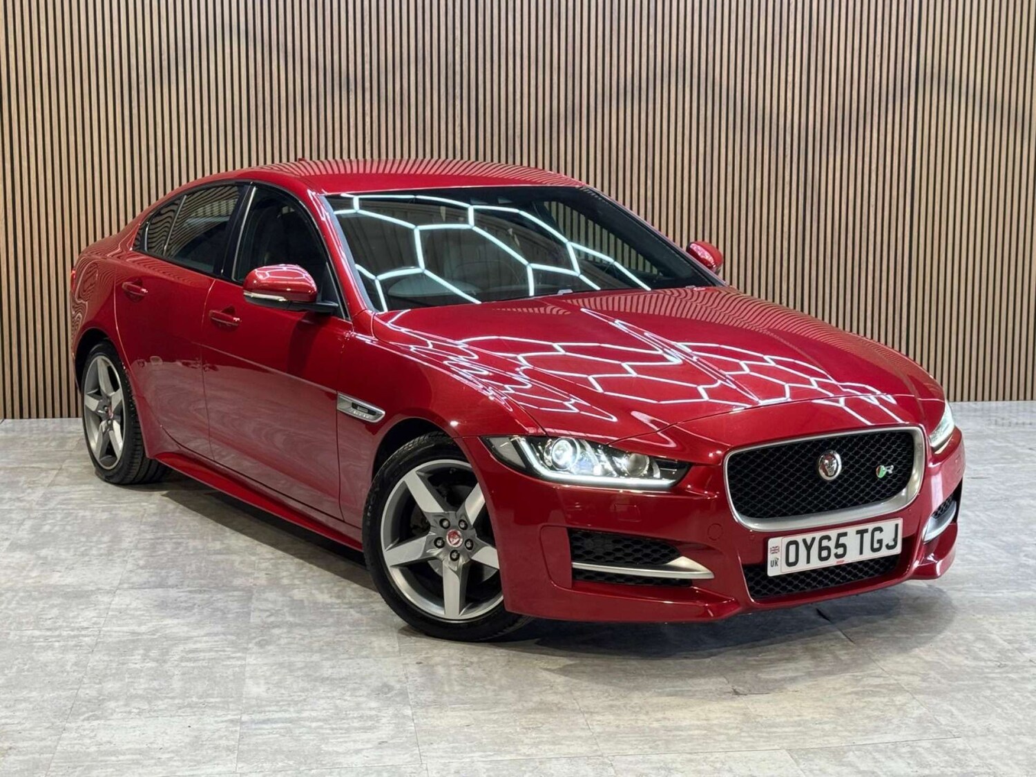 Used Jaguar XE 2015 for sale - 78172532: Photo 19