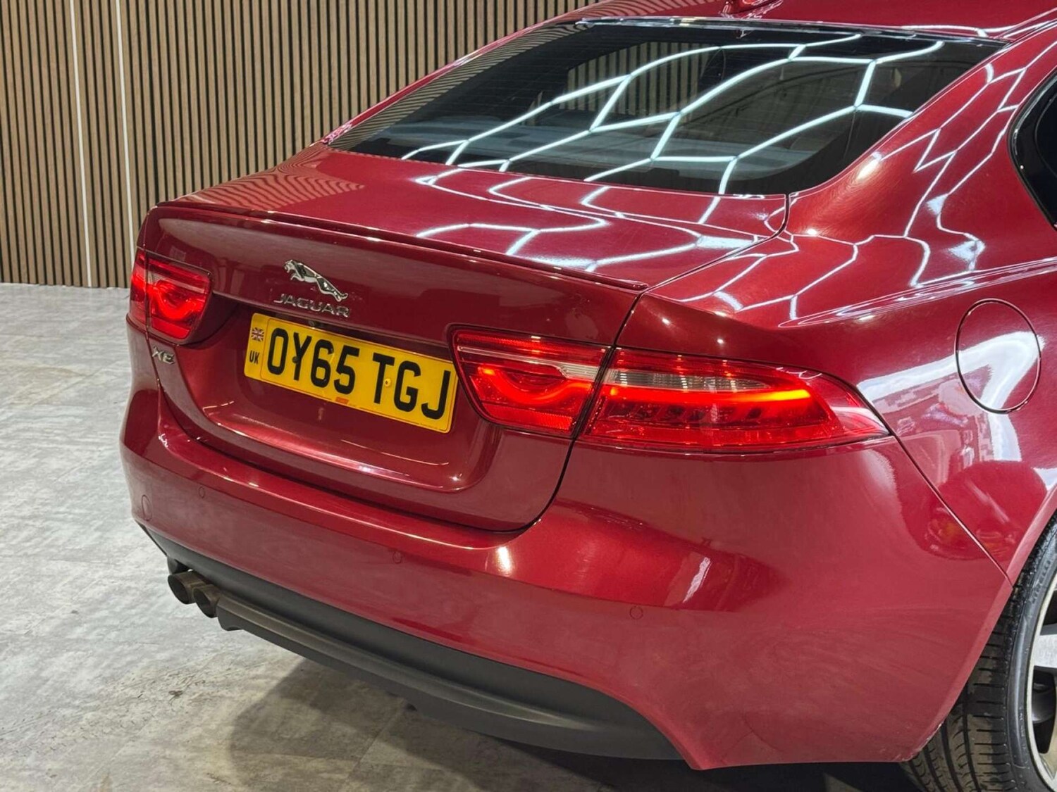 Used Jaguar XE 2015 for sale - 78172532: Photo 24