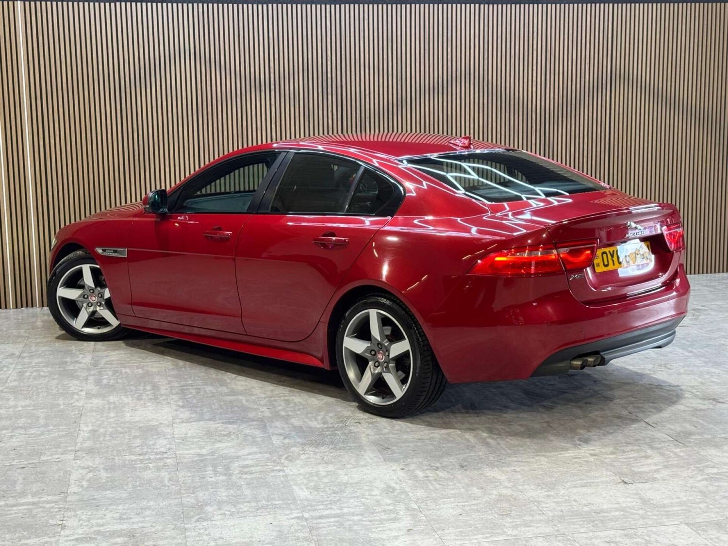 Used Jaguar XE 2015 for sale - 78172532: Photo 26