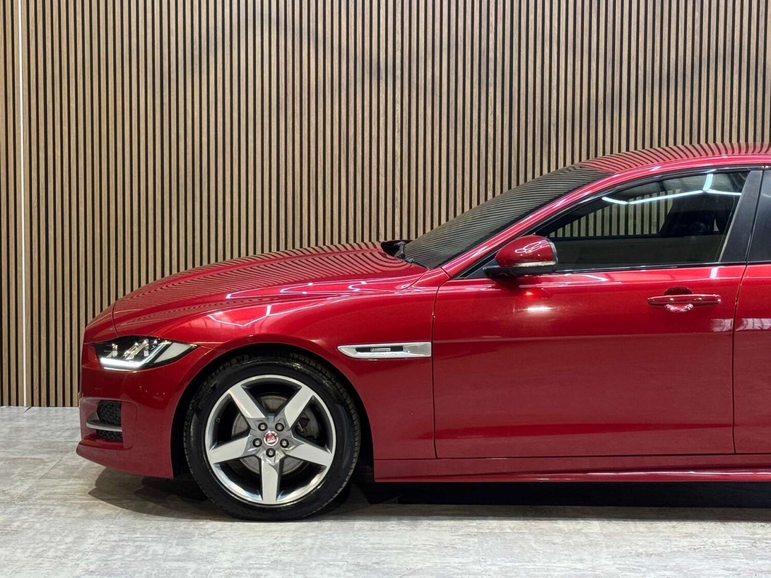 Used Jaguar XE 2015 for sale - 78172532: Photo 30