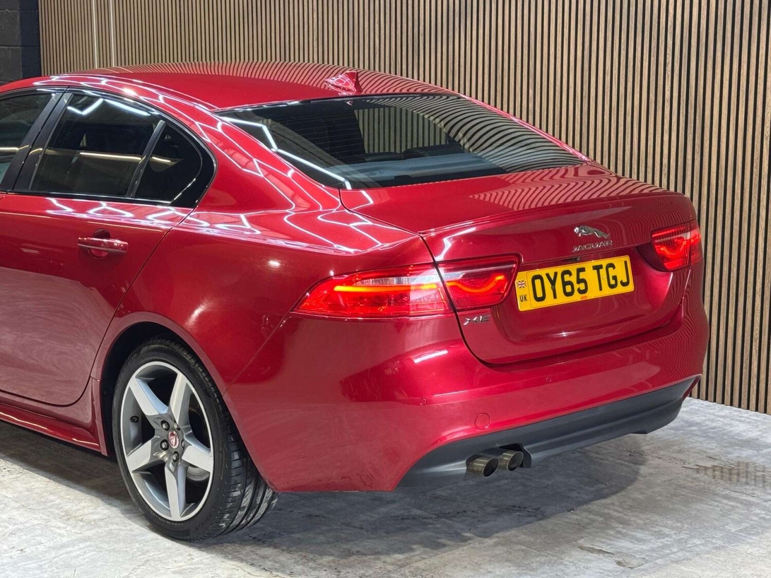 Used Jaguar XE 2015 for sale - 78172532: Photo 33
