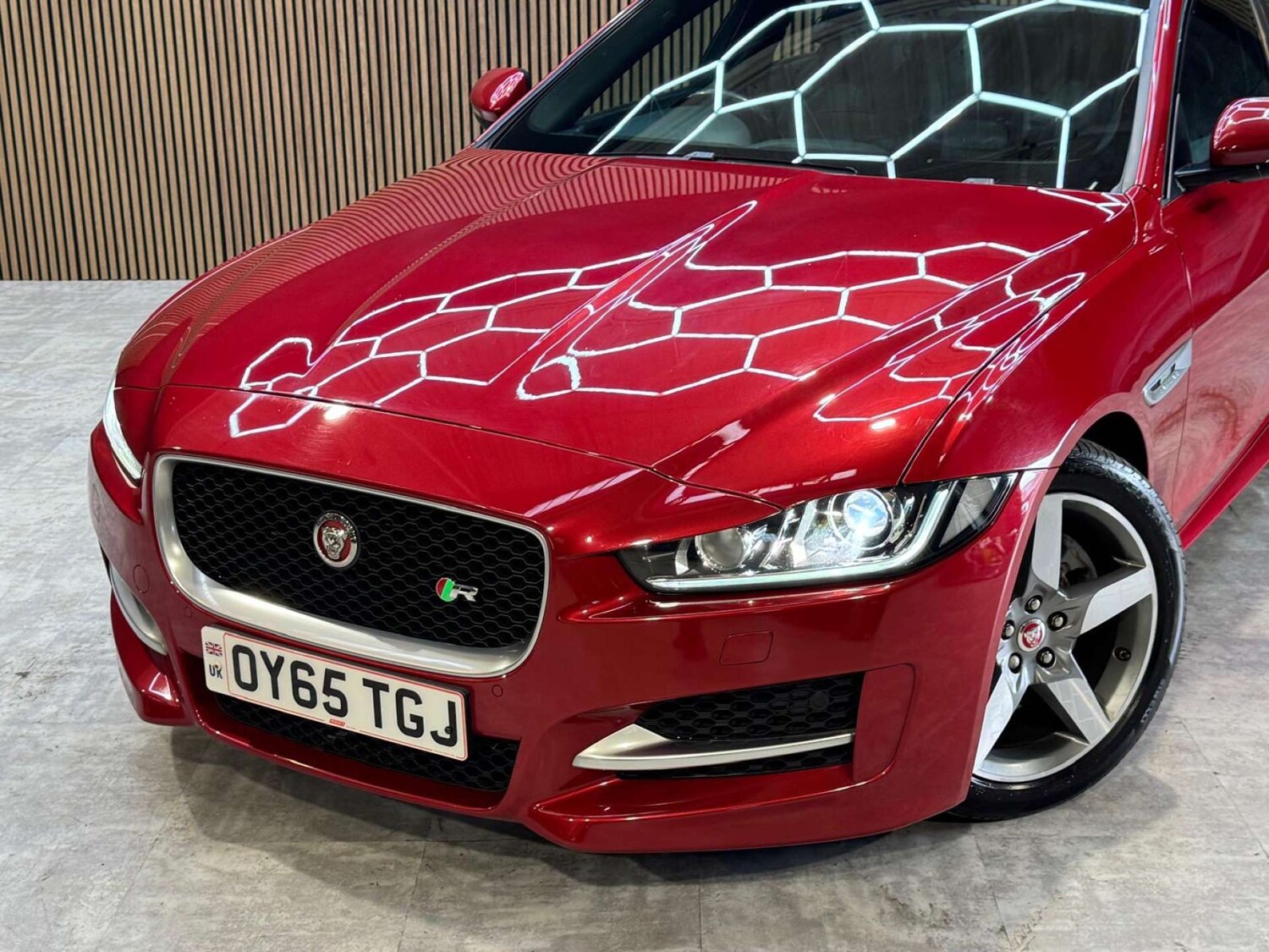 Used Jaguar XE 2015 for sale - 78172532: Photo 34