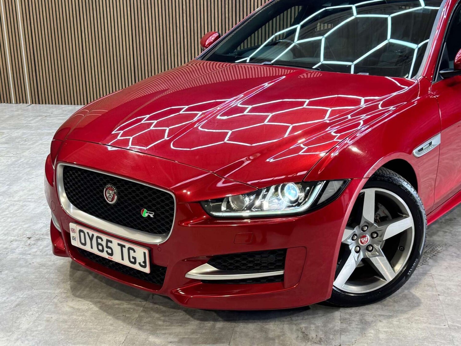 Used Jaguar XE 2015 for sale - 78172532: Photo 39