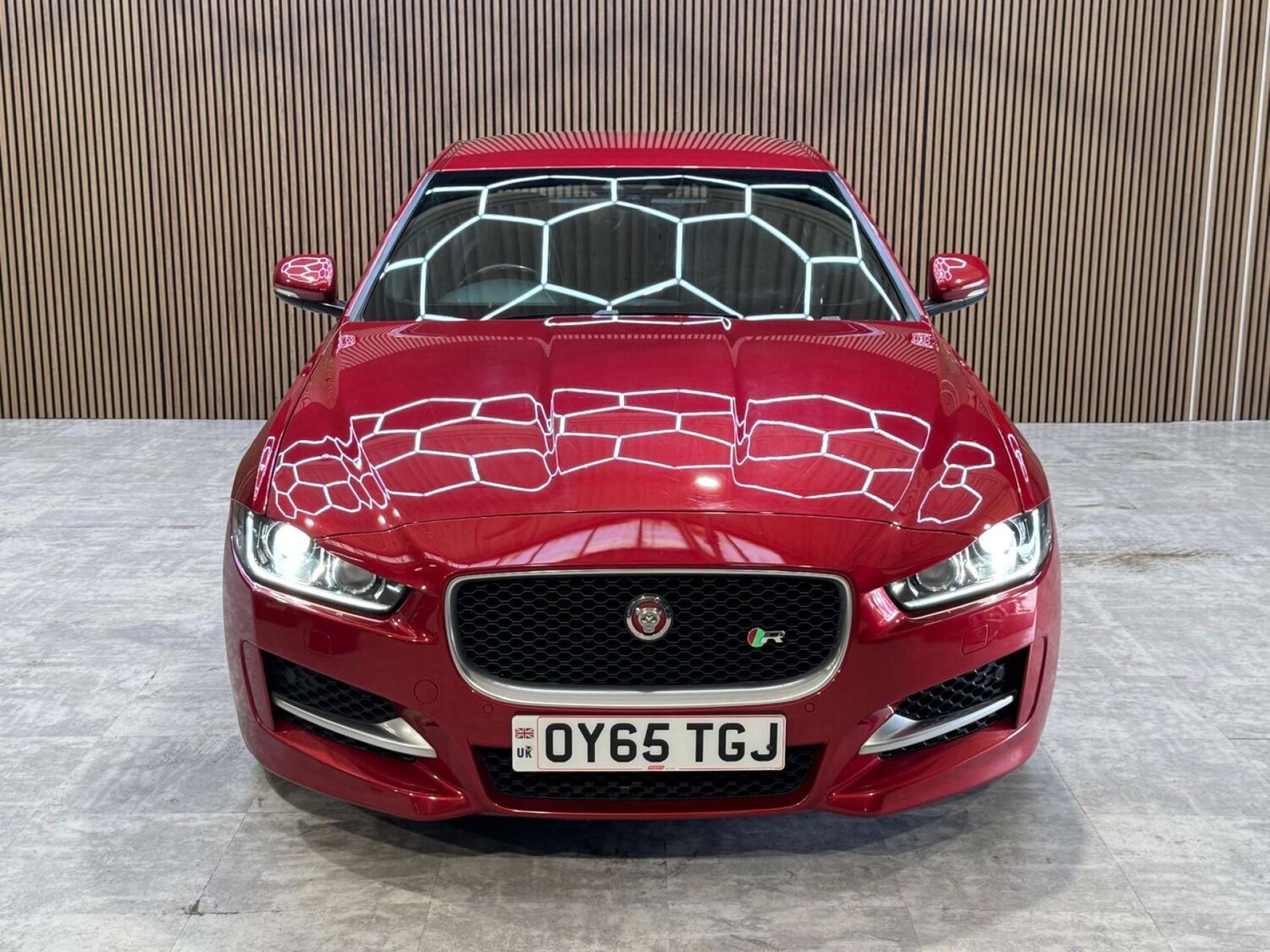 Used Jaguar XE 2015 for sale - 78172532: Photo 41