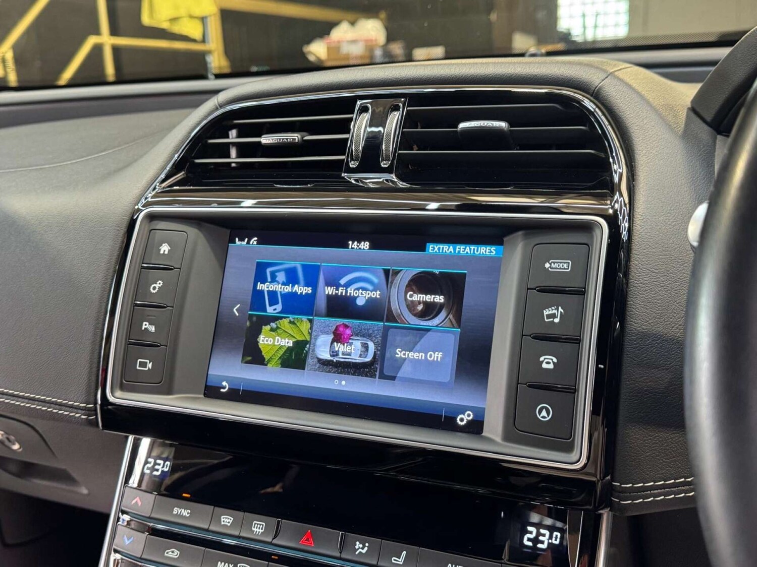 Used Jaguar XE 2015 for sale - 78172532: Photo 48