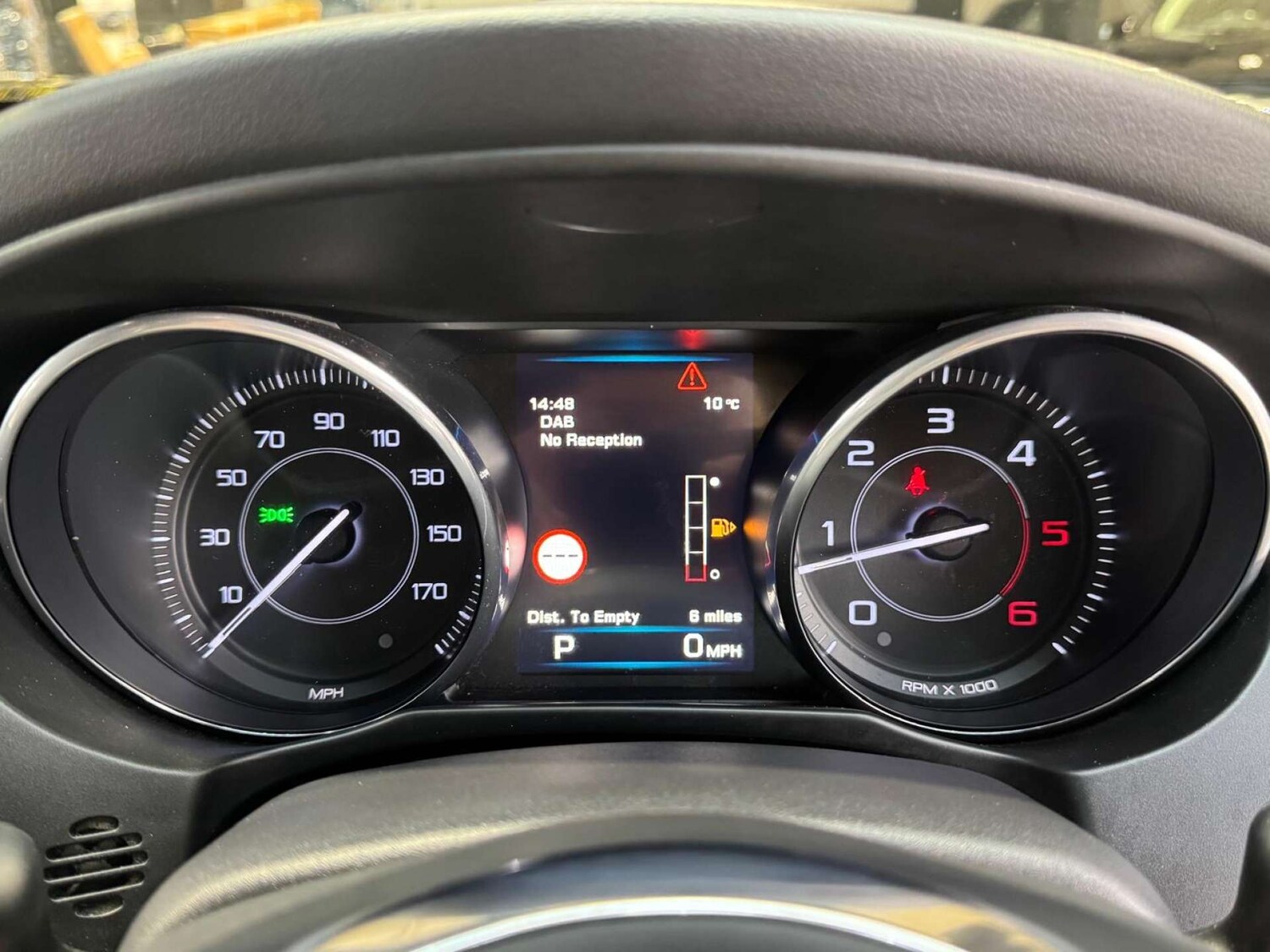 Used Jaguar XE 2015 for sale - 78172532: Photo 50