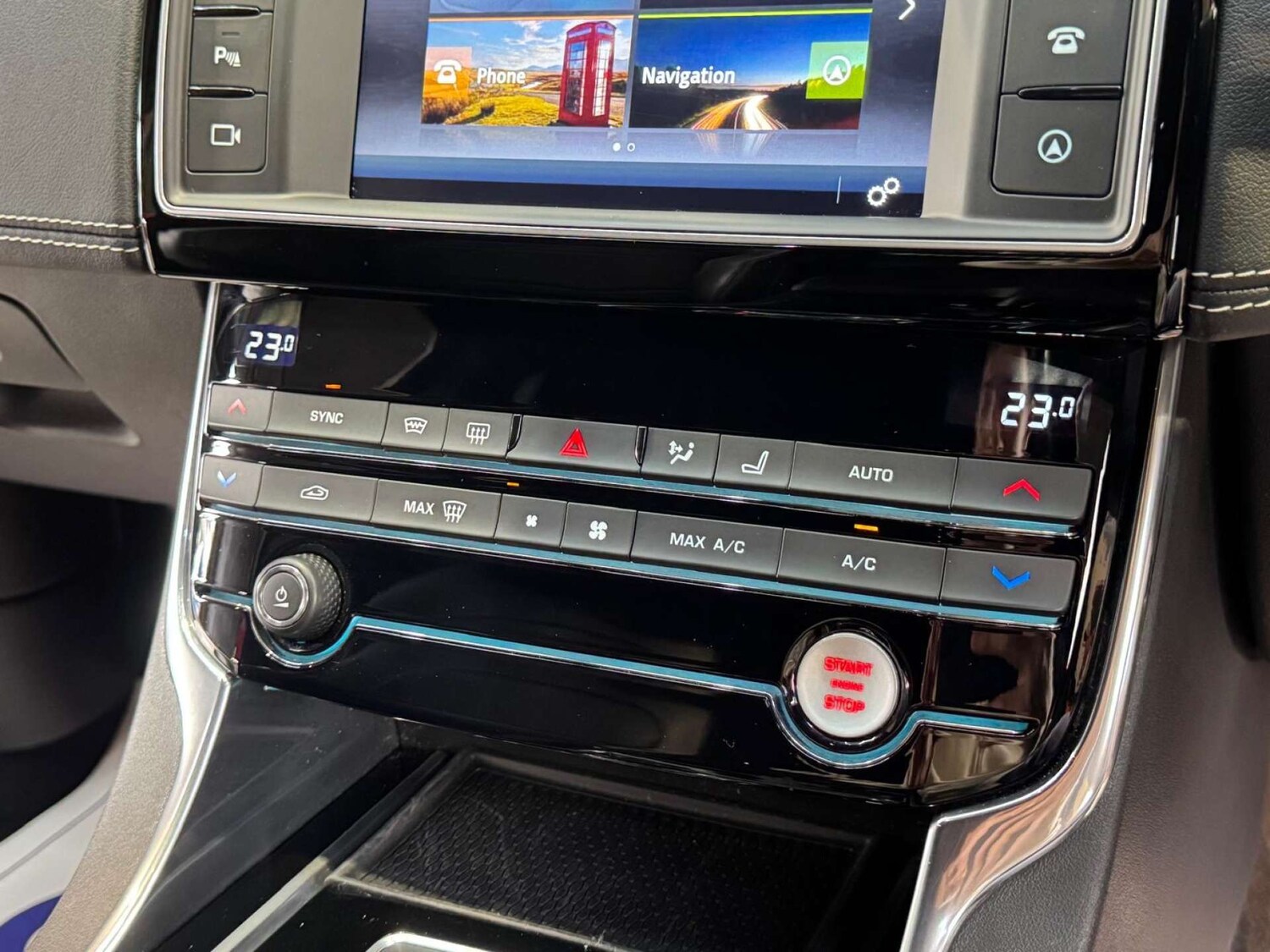 Used Jaguar XE 2015 for sale - 78172532: Photo 51