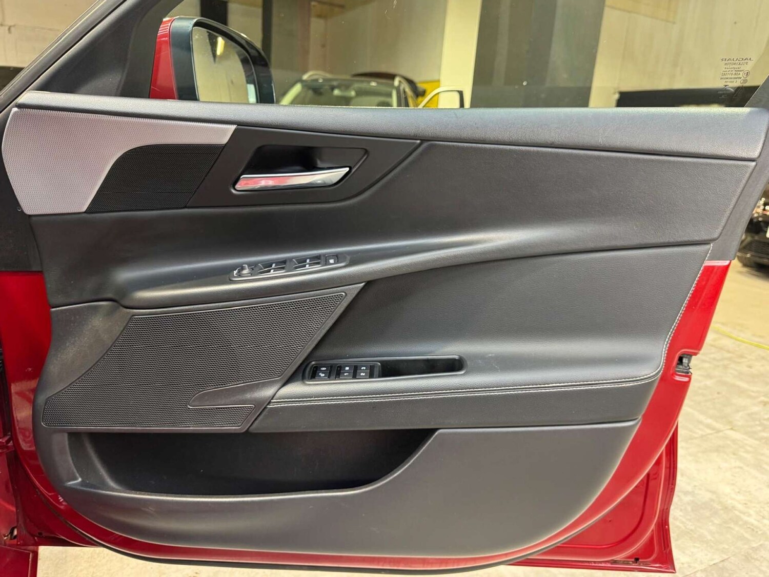 Used Jaguar XE 2015 for sale - 78172532: Photo 54