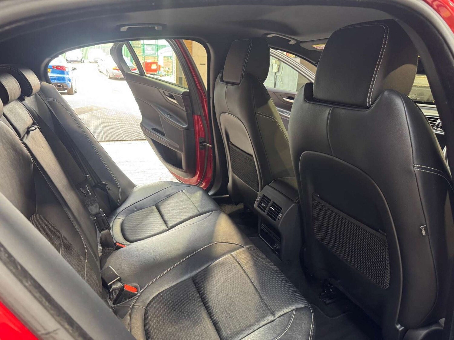 Used Jaguar XE 2015 for sale - 78172532: Photo 57