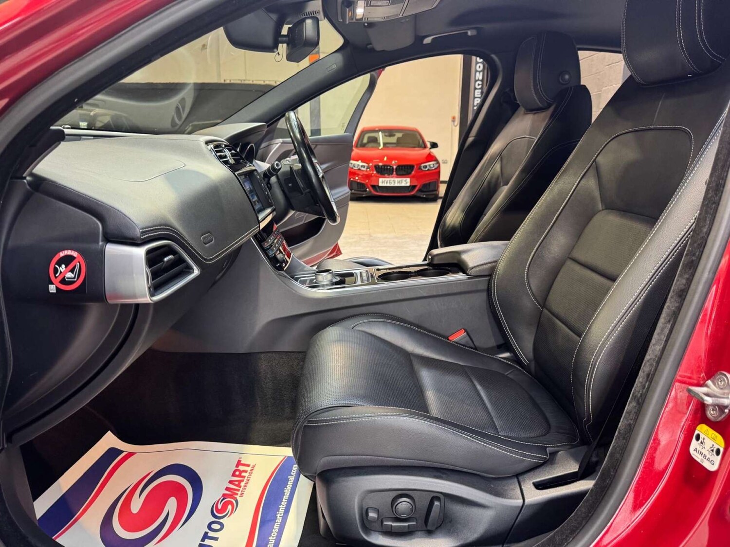 Used Jaguar XE 2015 for sale - 78172532: Photo 68