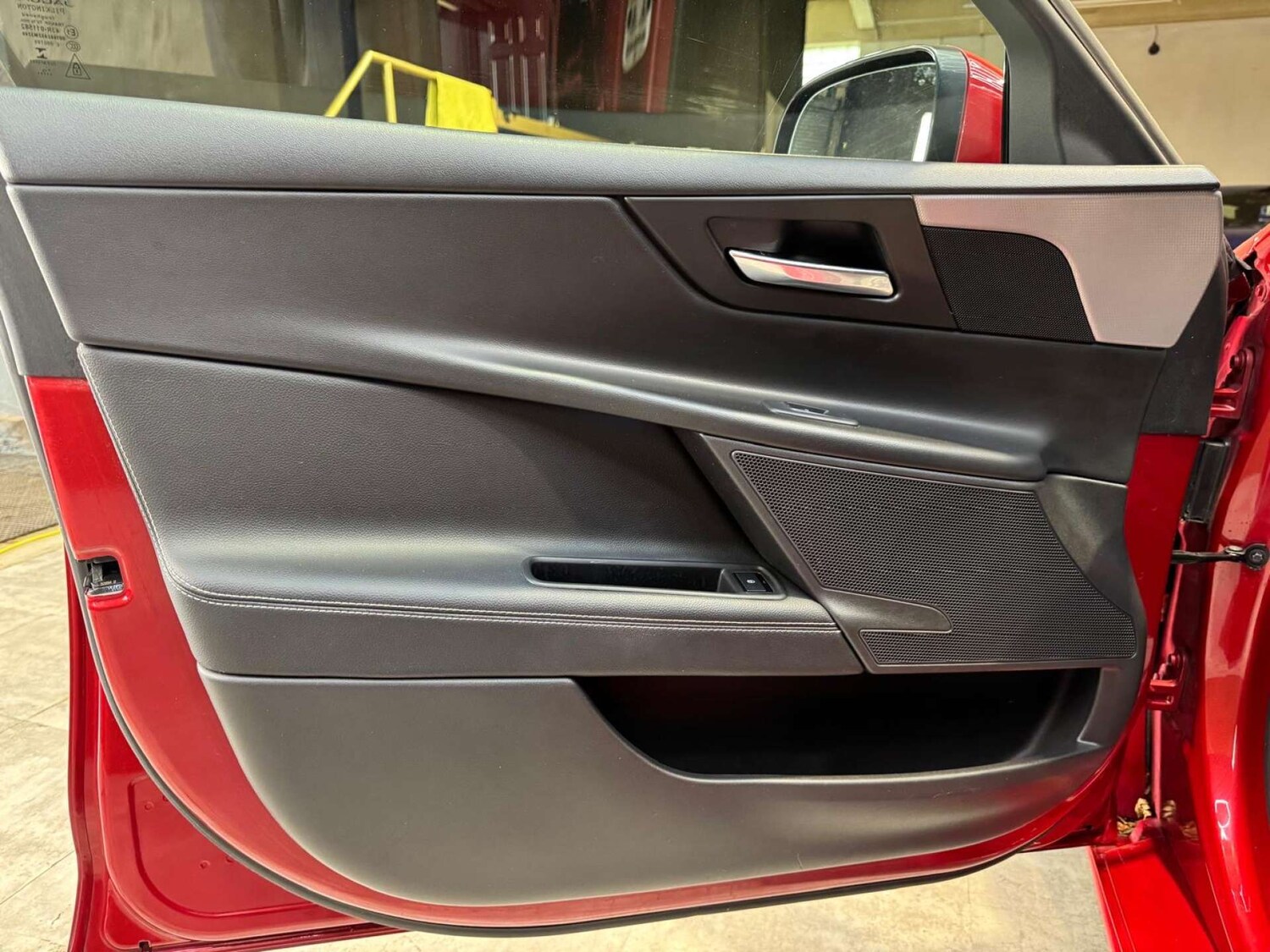 Used Jaguar XE 2015 for sale - 78172532: Photo 71