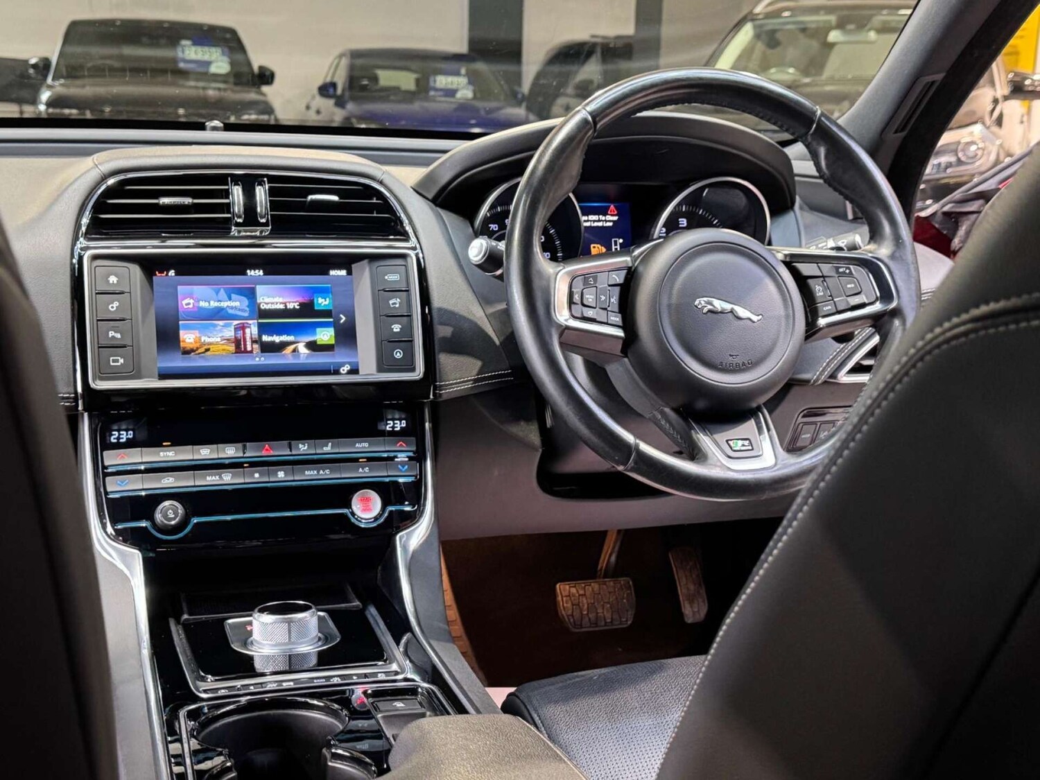 Used Jaguar XE 2015 for sale - 78172532: Photo 74