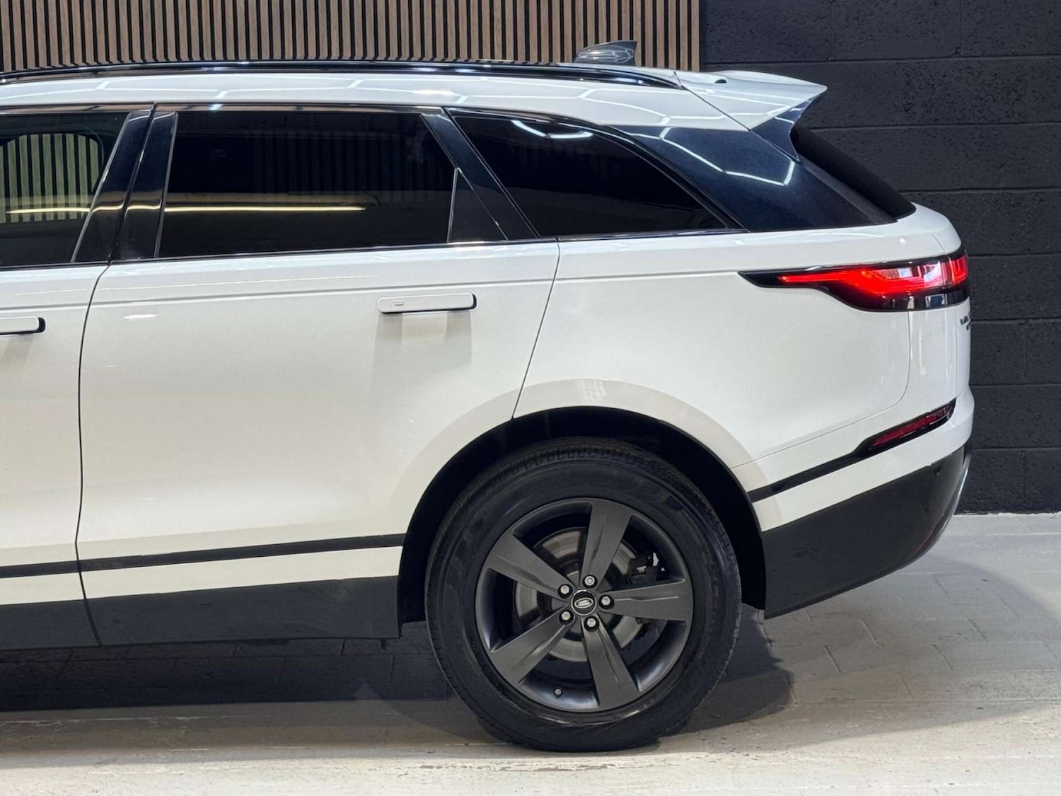 Used Land Rover Range Rover Velar 2018 for sale - 76681879: Photo 26