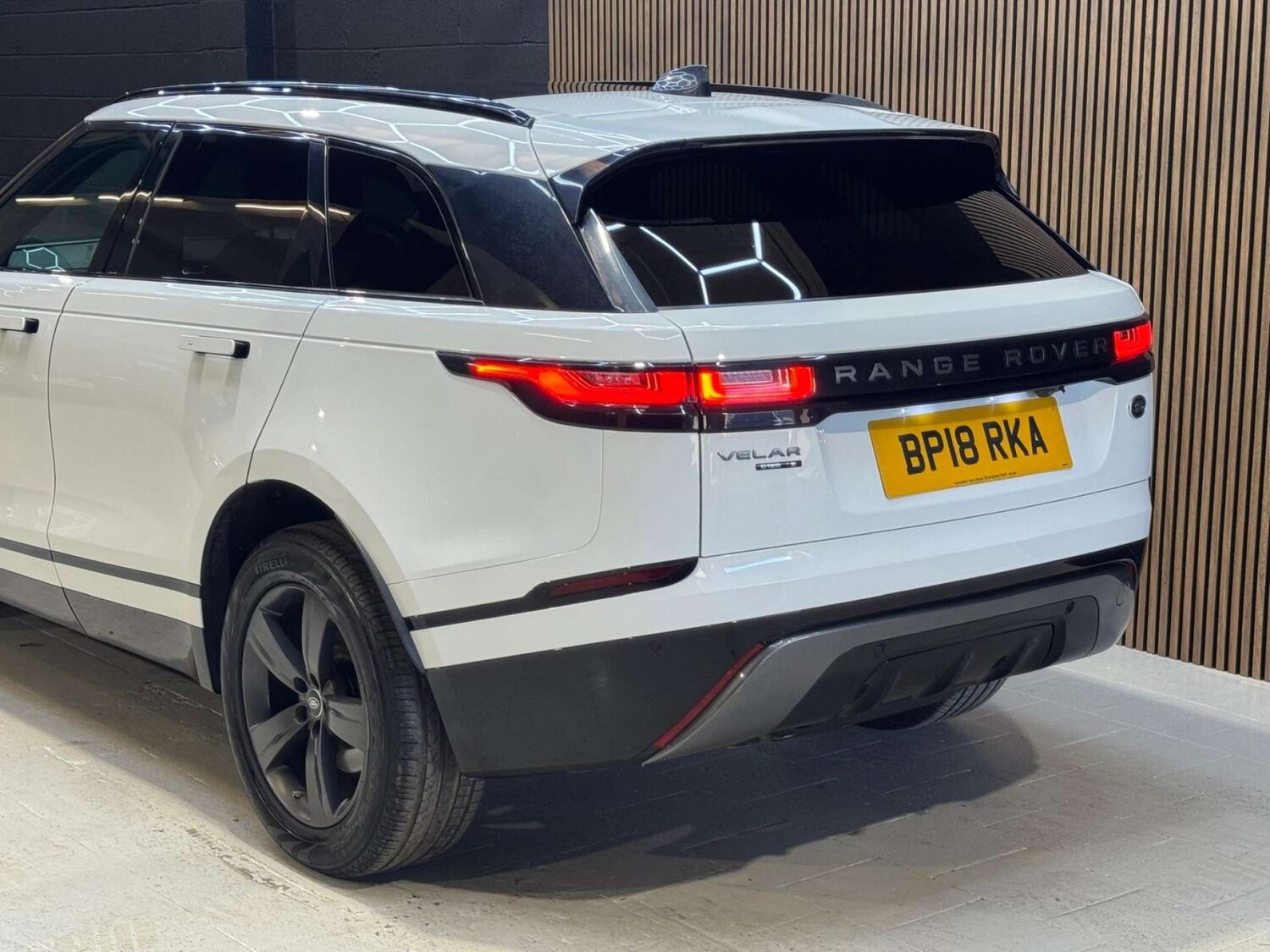 Used Land Rover Range Rover Velar 2018 for sale - 76681879: Photo 29