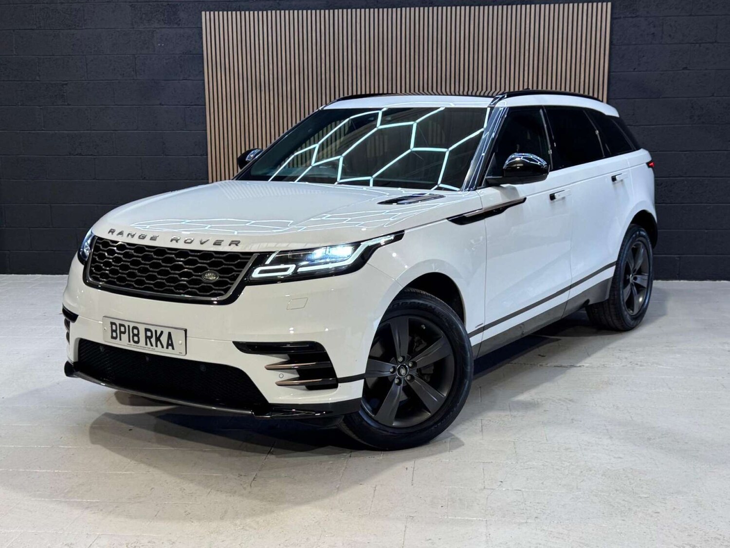 Used Land Rover Range Rover Velar 2018 for sale - 76681879: Photo 33