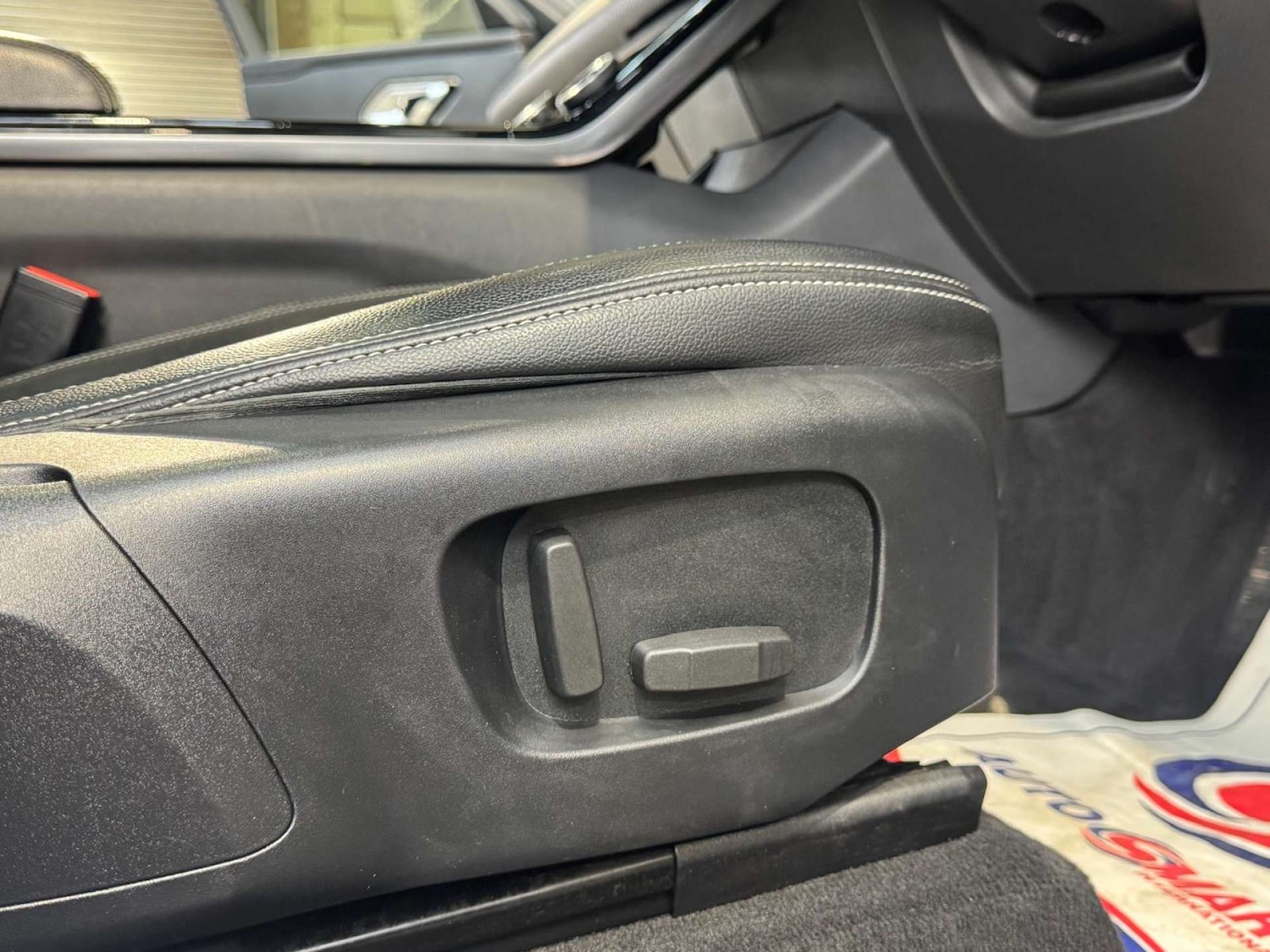 Used Land Rover Range Rover Velar 2018 for sale - 76681879: Photo 56